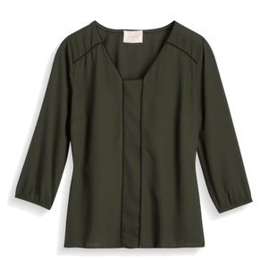 Dark Green Browning Piping Detail Blouse, Skies Are Blue from Stitch Fix, size M